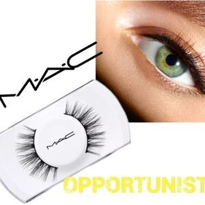 MAC Opportunist Lashes